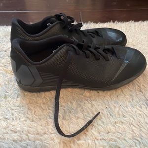 Nike indoor soccer shoes